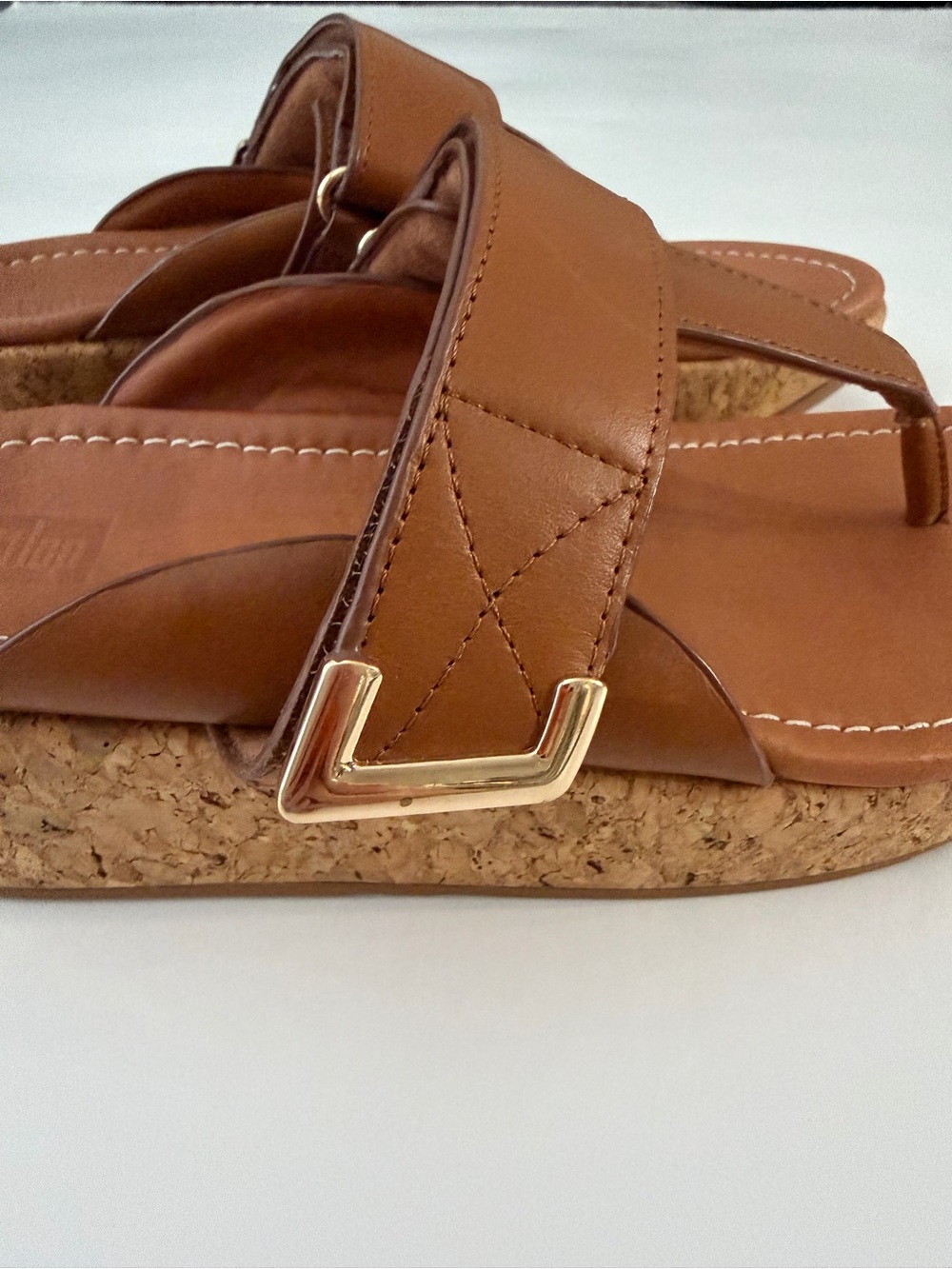 FitFlop Leather Toe Post Sandals – Tan - Picture 7 of 14